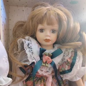 Lasting Impressions Doll with Carrying Case/Closet